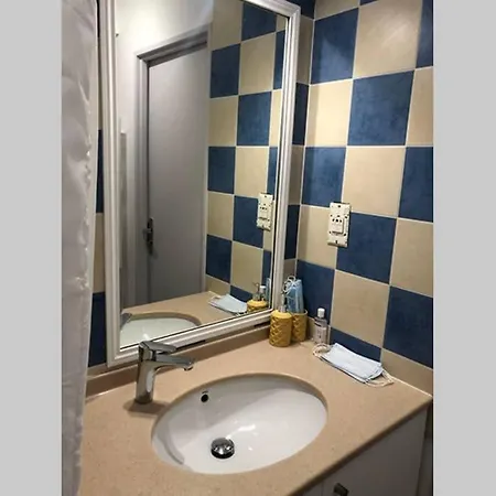 Studio Port De Proche Des Plages Appartement
